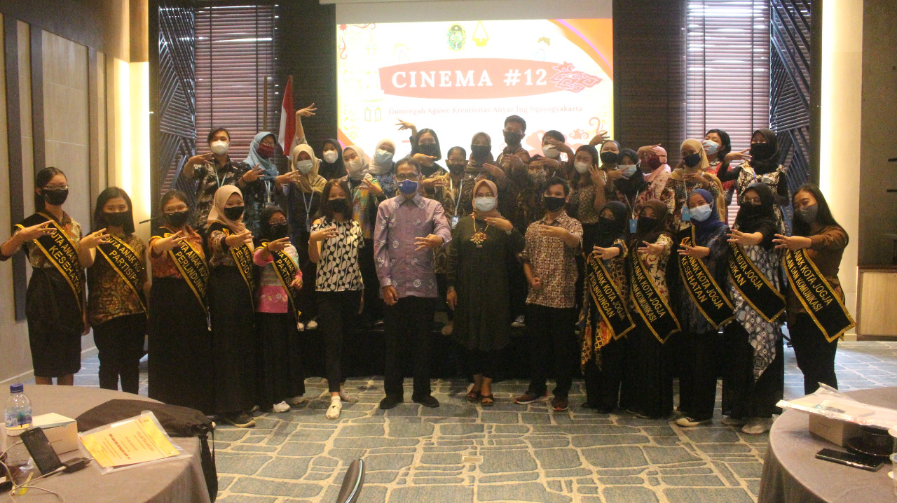Penyusunan Suara Anak Kota Yogyakarta Bersama 10 Duta Anak dan 2 Duta Anak Favorit