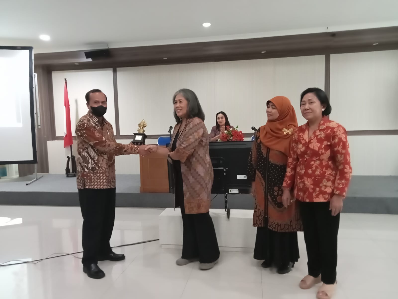 Kunjungan Studi Komparasi Dharma Wanita Persatuan (DWP) Kota Denpasar