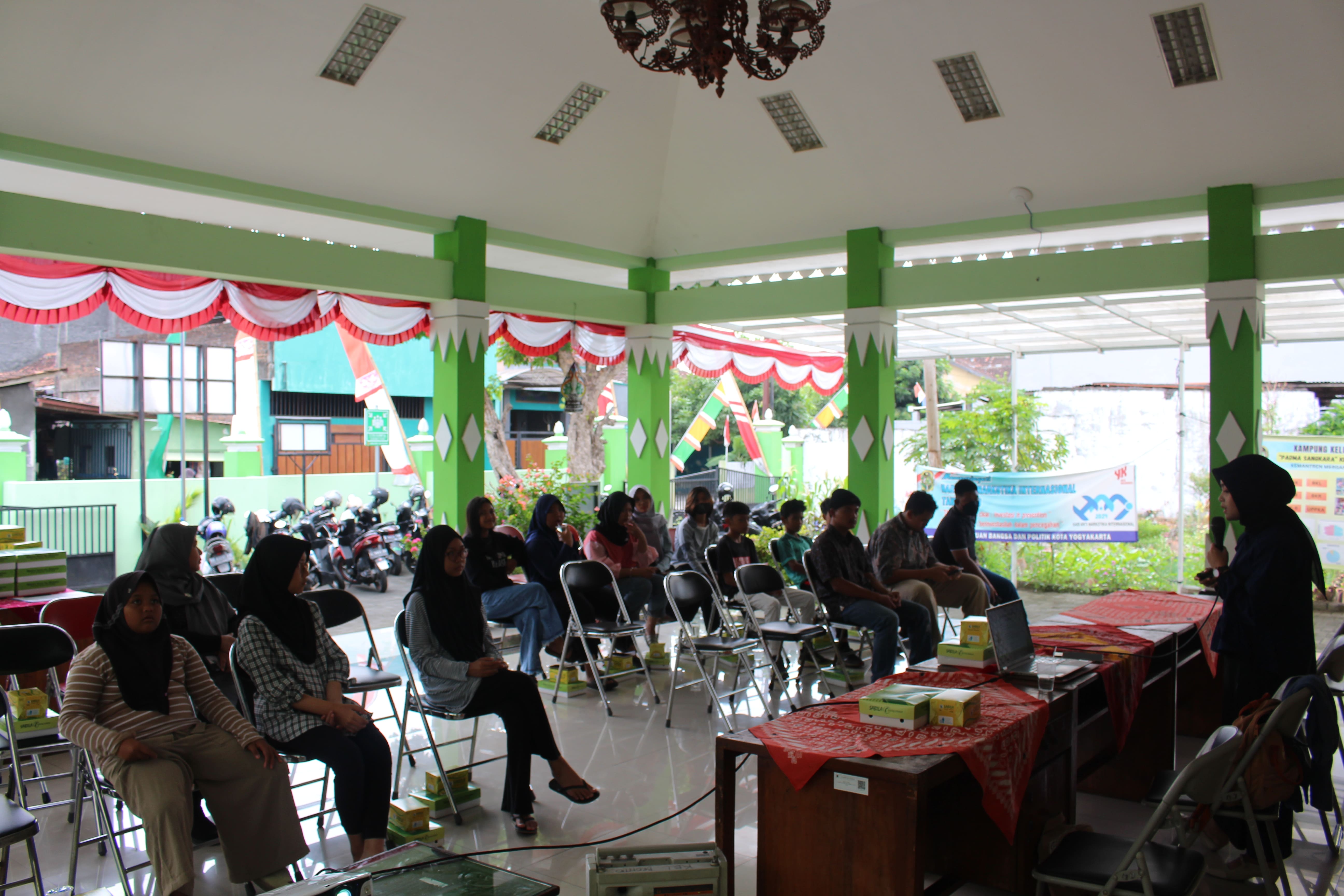 Edukasi pendidikan karakter bagi anak Forum Anak di Kampung Korpri Kampung Karangkajen