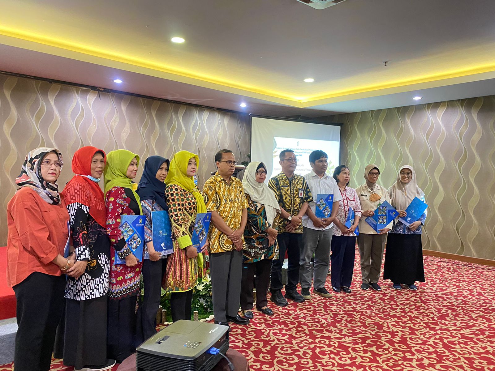 Penghargaan Akseptor KB terbanyak di Faskes Yogyakarta